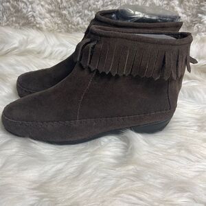 Women's Comfort Ease Kaya Brown Leather Suede Ankle Fringe Moccasin booties SZ8M